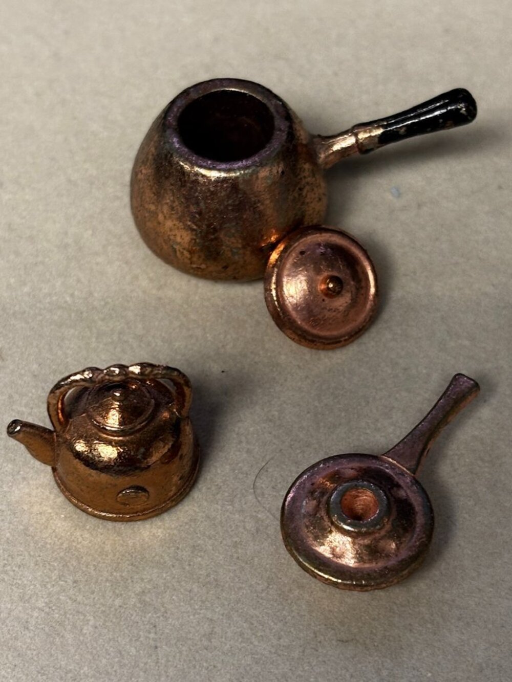 Vintage Dollhouse Miniature Copper Cookware Set 1:12 Scale Pots Pans Tea Kettle